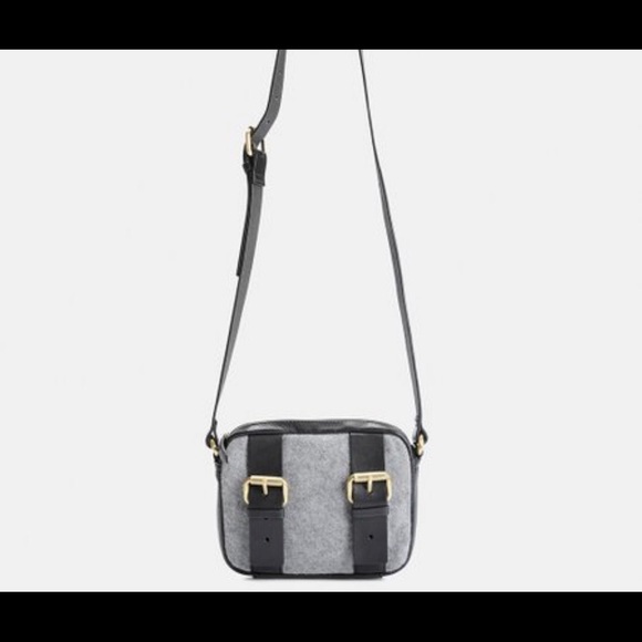 Kelsi Dagger Crossbody - Picture 4 of 6